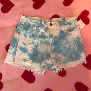 5 Style Tie Dye Blue & White Shorts